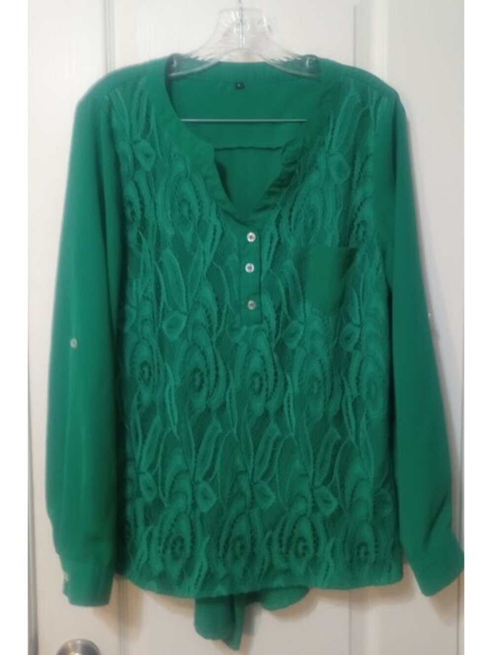 Meadow Green Lace Button‑Back Blouse | Size Large